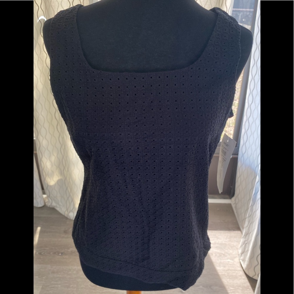 Erin London Solid Black Sleeveless Blouse Women’s Size Medium NWT.